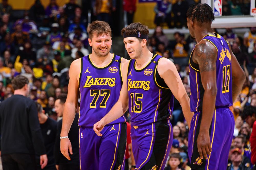 轻球员在赛 轻球员在赛