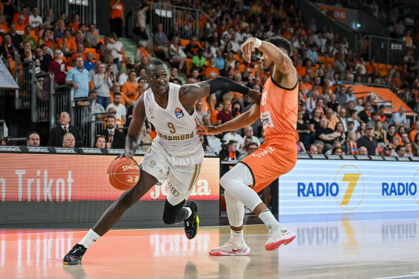 个后防线 个后防线