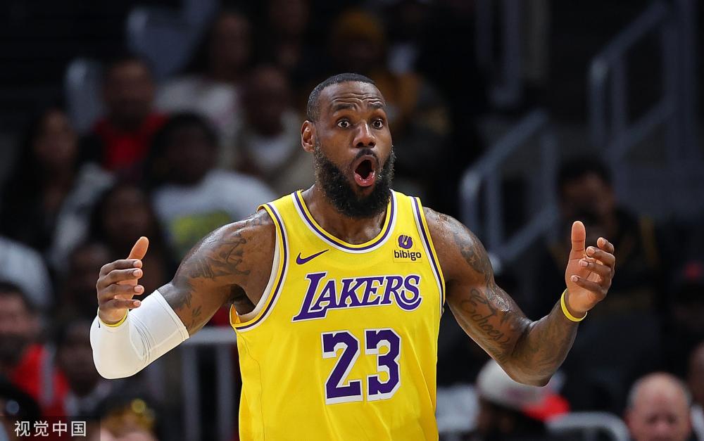 关键上篮后丢准绝杀！申京空砍31+10+5太凄凉 火箭1-3陷入困局